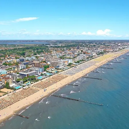 Hotel Cesare Augustus Lido di Jesolo Exterior photo